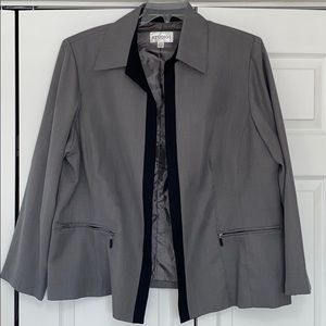 Studio I gray blazer with black accent trim